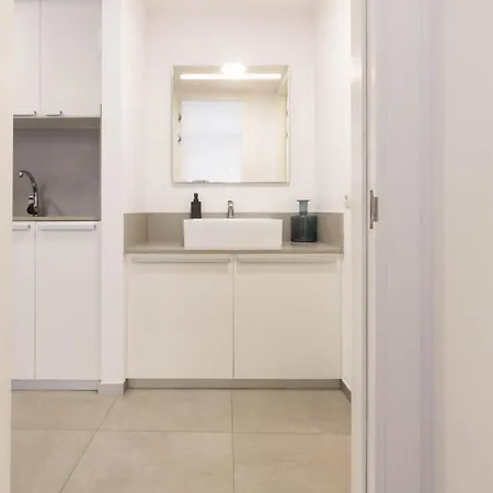 Piso De Ciudad Frente A La Playa Apartamento *